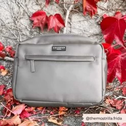 Large Dog Walking Mocha Bag Bundle - Sage Leopard 10 Large Dog Walking Mocha Bag Bundle - Sage Leopard -Cocopup London 6 1800x1800 b7597d06 8786 4abb becd 6d0242fa7e4d