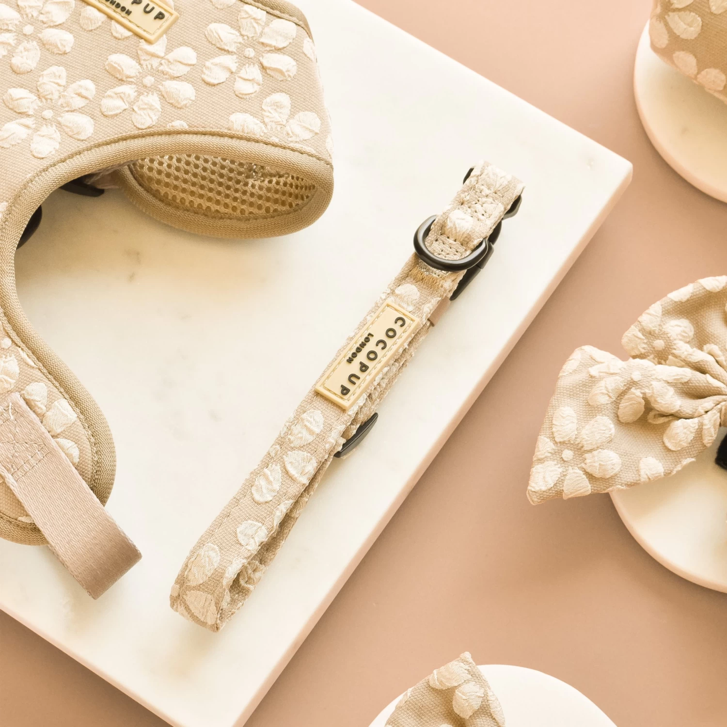 Luxe Collar - Mocha Flower 6 Luxe Collar - Mocha Flower - Image 4