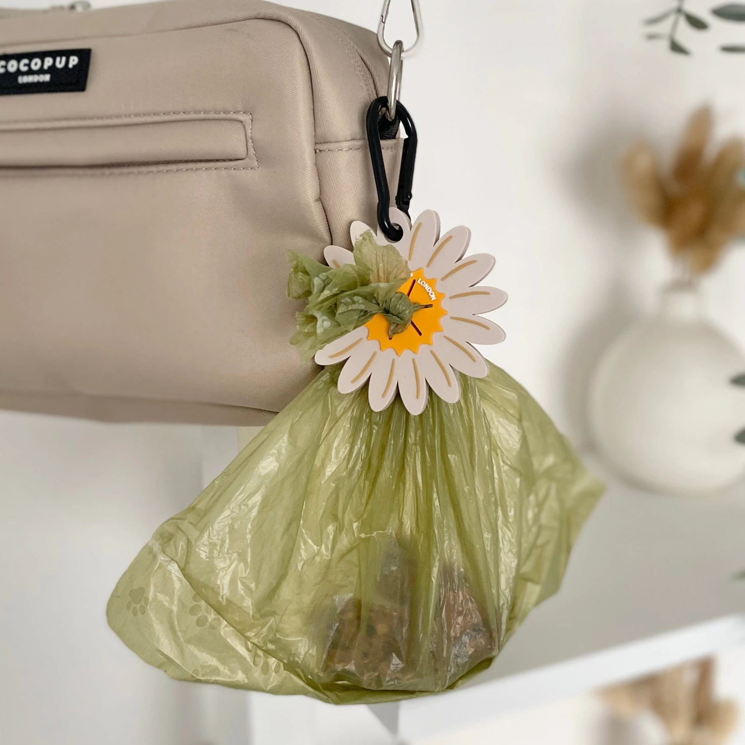 CocoPOOP Pocket - Daisy 4 CocoPOOP Pocket - Daisy - Image 2
